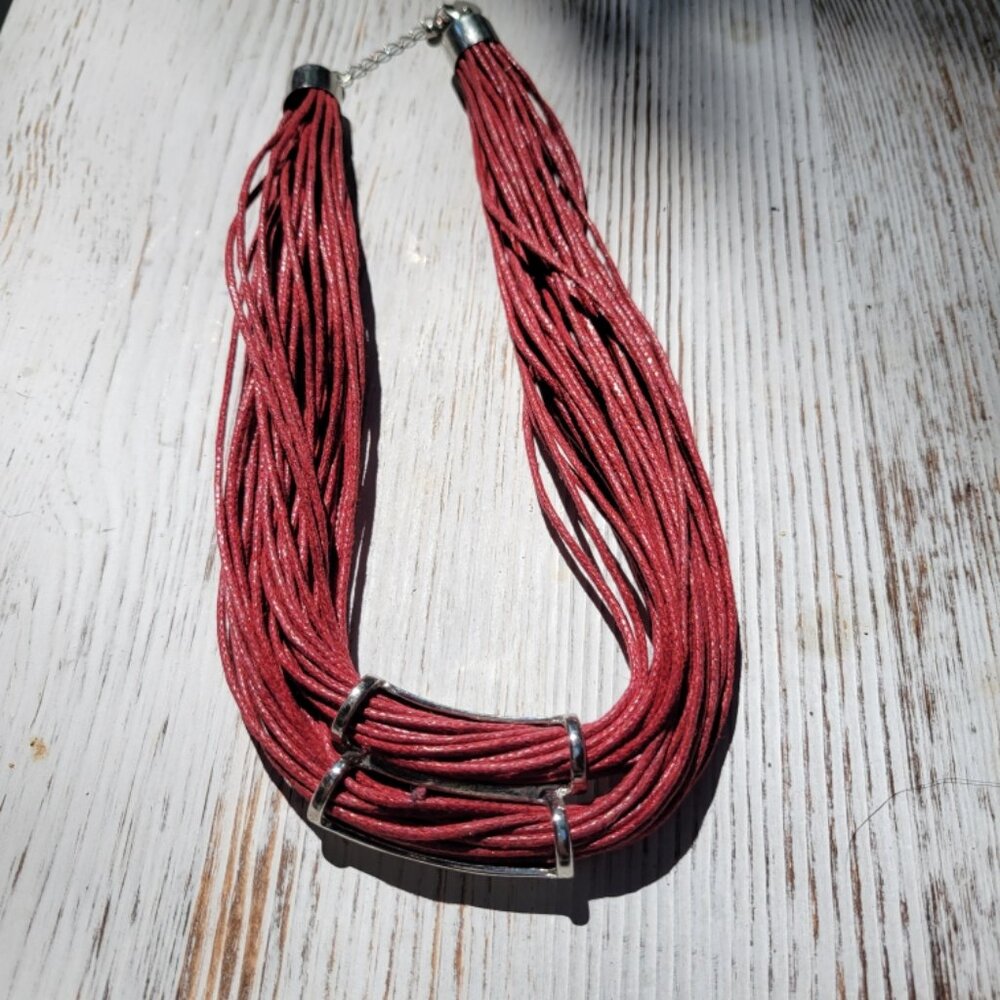 Dark Red Strand / Silvertone Necklace - Picture 4 of 4